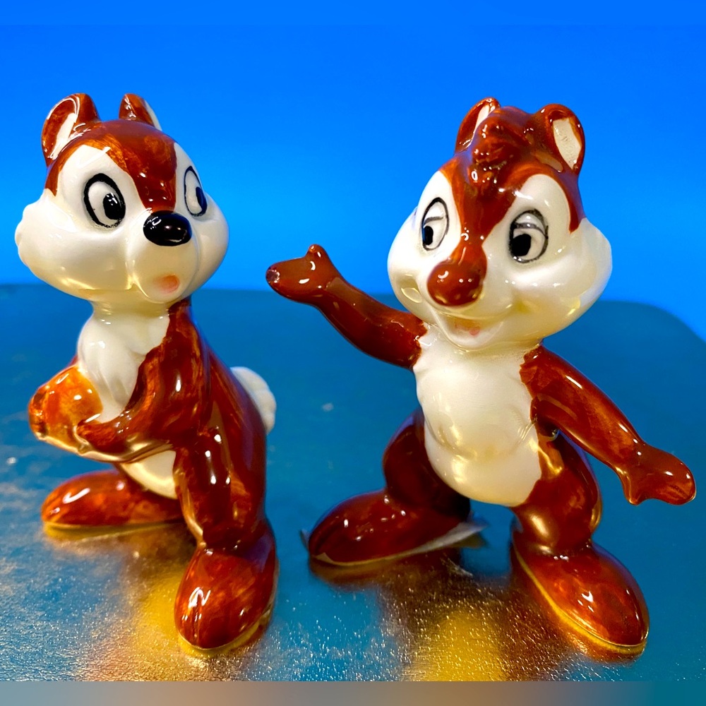 Walt Disney Chip ‘N Dale Chipmunk VTG Hand Painted Porcelain Figurine Set Japan